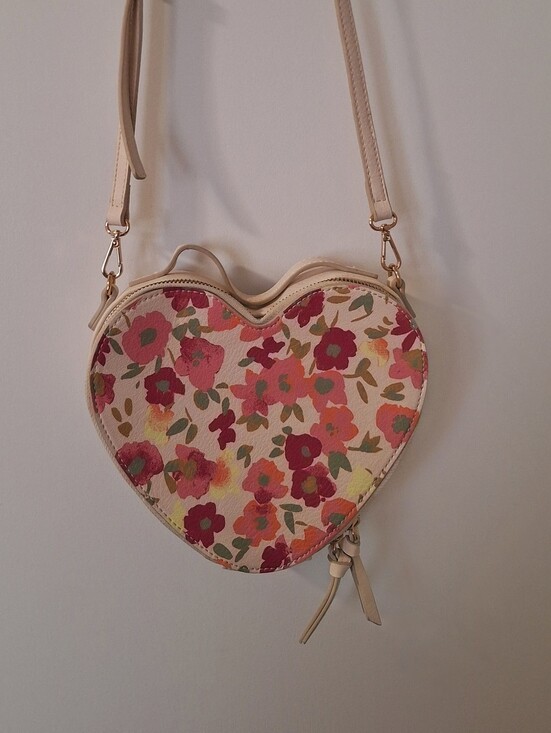 LC Lauren Conrad Handbags - Lauren Conrad Heart-Shaped Floral Crossbody Bag - Cream and Pink